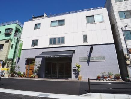 クローバーライフ株式会社 大阪府 東大阪市 店舗外観