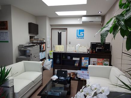 株式会社Lifeスマイル 香川県 高松市 事務所内メイン