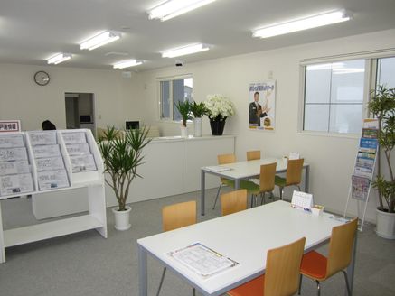 株式会社 リコネクト 北海道 北見市 店内の様子①