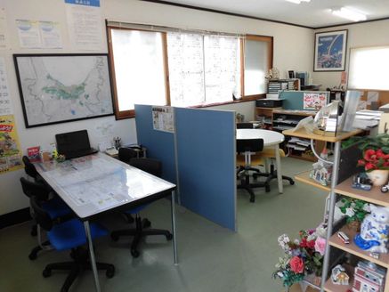 有限会社ベストハウジング 青森県 青森市 店内1