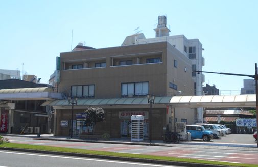 株式会社アーバン高塚 宮崎県 宮崎市 店舗外観