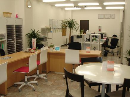 株式会社スマートハウジング 千葉県 千葉市中央区 店内の様子