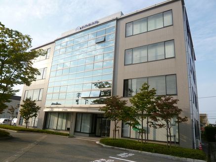 株式会社OSCAR J.J 富山県 富山市 店舗外観(1Fになります)